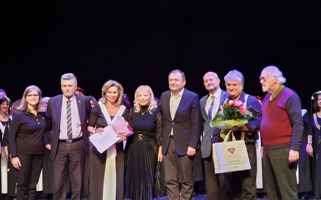 Τα κάλαντα για τα Χριστούγεννα που γέμισαν το Θέατρο!