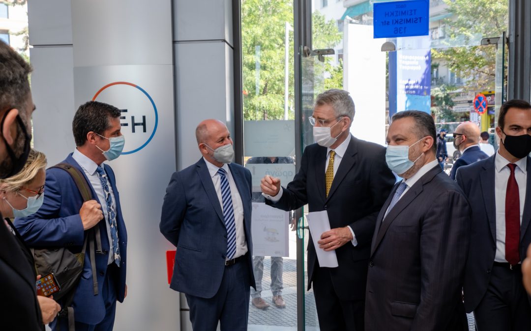 Επίσκεψη του Αμερικανού Πρεύσβη, Τζέφρυ Ρ. Πάιατ, στον χώρο Χ.Α.Ν.Θ. – Eduact