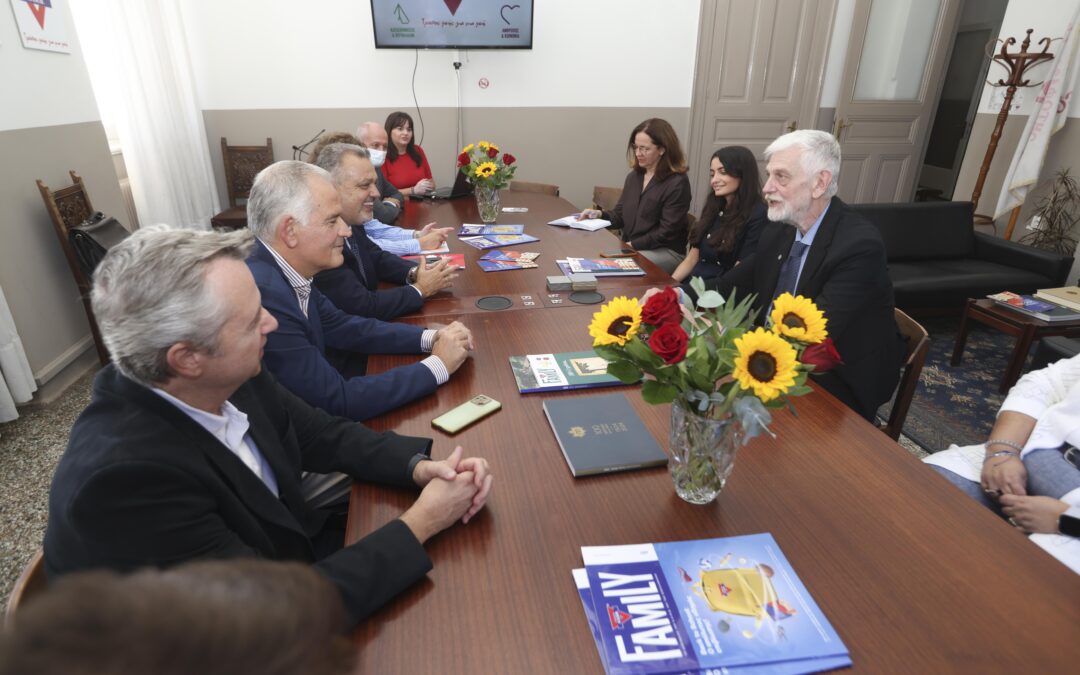 Οι κατασκηνώσεις της Χ.Α.Ν.Θ. κοντά στην ομογένεια!